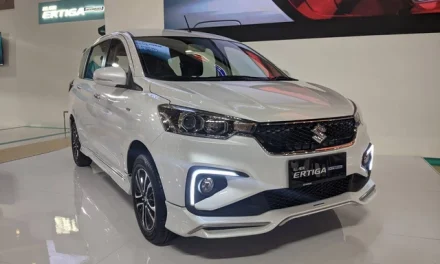 Ertiga Tak Lagi Laris? Pergeseran Tren SUV Bikin Pasar MPV Goyang