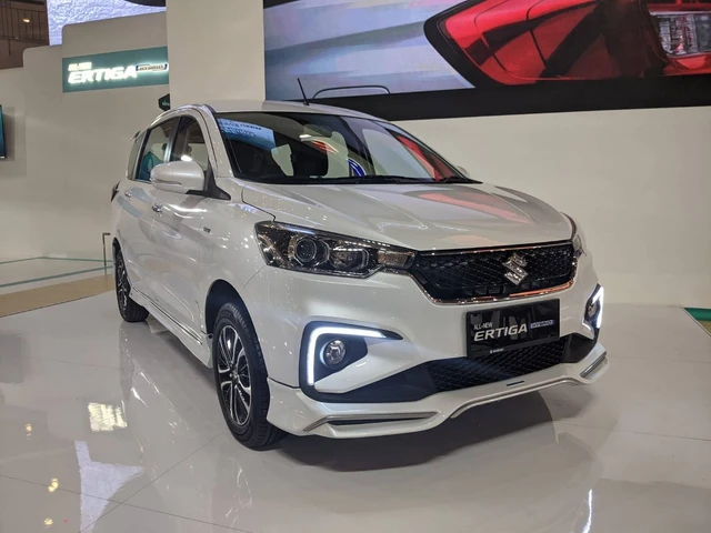 Ertiga Tak Lagi Laris? Pergeseran Tren SUV Bikin Pasar MPV Goyang