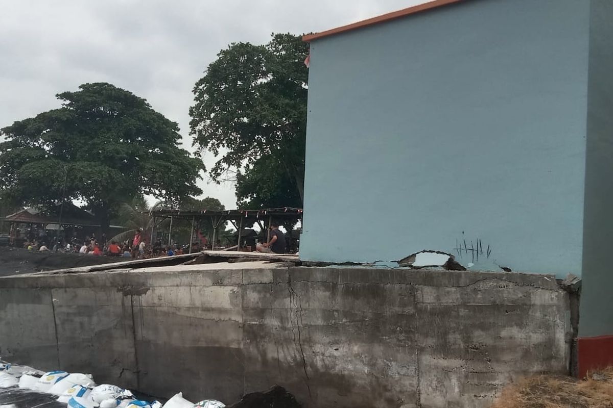 Kerusakan Panggung Seni