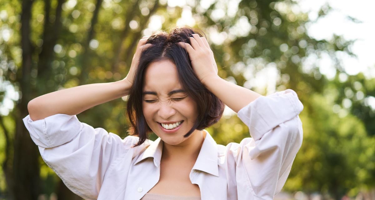 Tak Perlu Layer Berat, Ini Gaya Rambut yang Menyelamatkan Rambut Tipis
