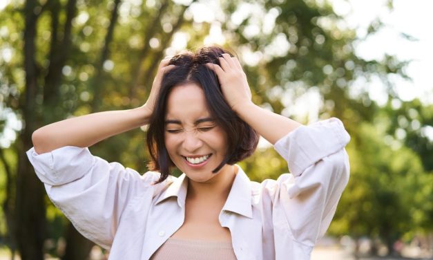 Tak Perlu Layer Berat, Ini Gaya Rambut yang Menyelamatkan Rambut Tipis