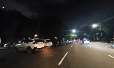 Parkir Liar Tak Ada Habisnya, Monas Kembali Dipenuhi Kendaraan