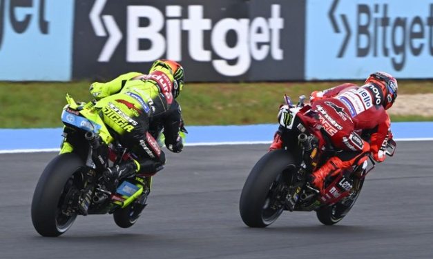 Drama di Lap Akhir! Kesalahan Diggia Bikin Marquez Juara Sprint Race Brasil 2026