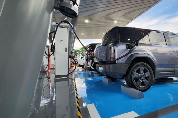 Fast Charging 360 kW Sudah Ada, Mengapa Mobil Listrik Masih Lama Mengisi Daya?