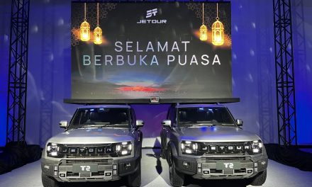 Jetour T2 Bikin Heboh! Dua SUV Ini Tahan Layar LCD 700 Kg Tanpa Goyang