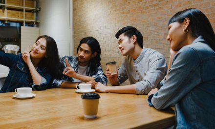 Soft Socializing, Gaya Nongkrong Baru Gen Z yang Lebih Santai