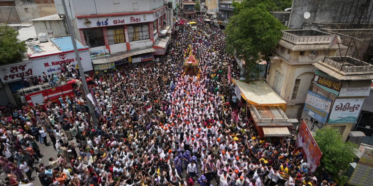 Rath Yatra Meriahkan India dengan Arak-arakan Kereta Dewa