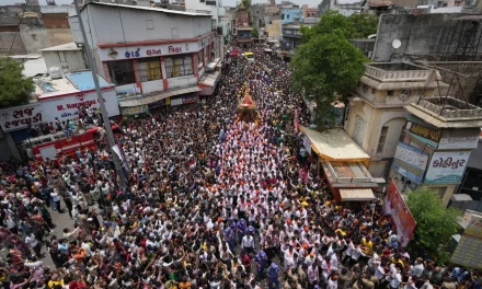 Rath Yatra Meriahkan India dengan Arak-arakan Kereta Dewa