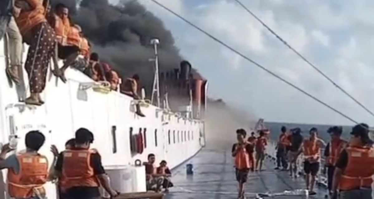 Kronologi Kebakaran KMP Mutiara Sentosa 2 di Perairan Sumenep, Nakhoda Hilang Kontak hingga Evakuasi Ratusan Penumpang