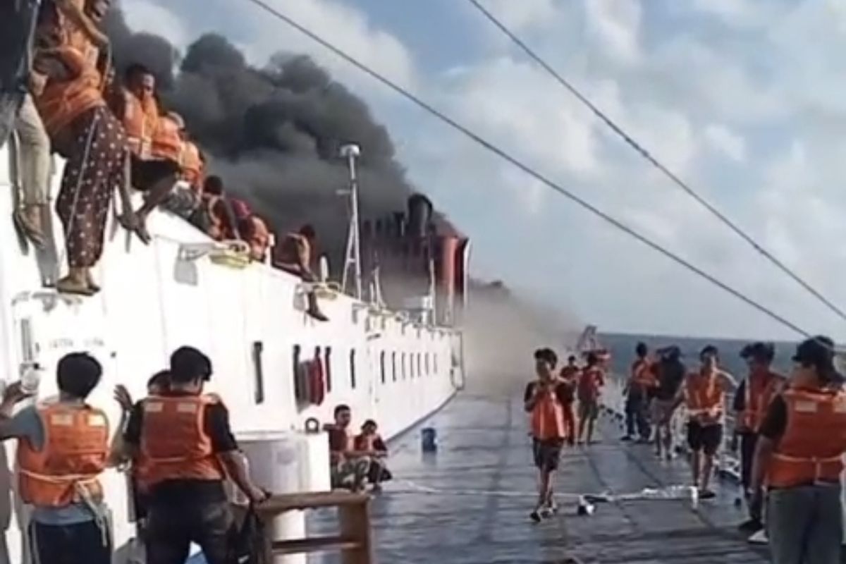Kebakaran KMP Mutiara Sentosa 2