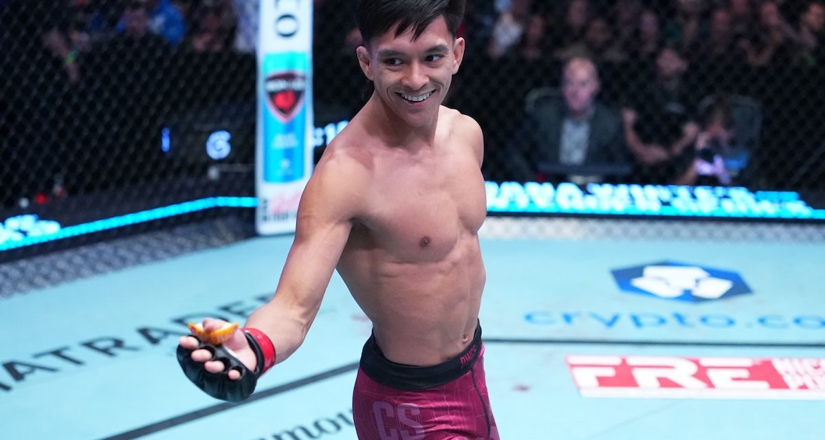 Bilal Hasan Menang KO di Debut UFC, Rayakan Kemenangan dengan Moonwalk ala Michael Jackson