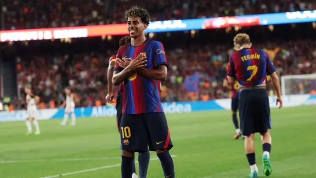 Lamine Yamal Masuk Daftar Kapten Barcelona di Usia 19 Tahun