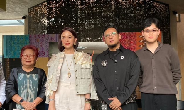 Lungsara Bawa Tenun Nusantara ke Panggung Fashion Nation 2026